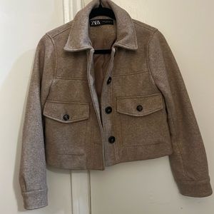 Zara cropped soft jacket with brown buttons
